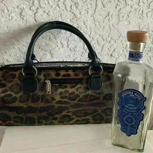 Primeware Insulated 750 ML Liquor Or Wine Chill‎ Cooler Bag with Corkscrew NWOT